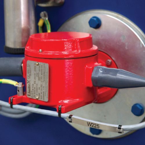 Cast Iron Body Travel Limit Switch. The type of protection of the limit switch combines flameproof enclosure, increased safety and protection by housing.