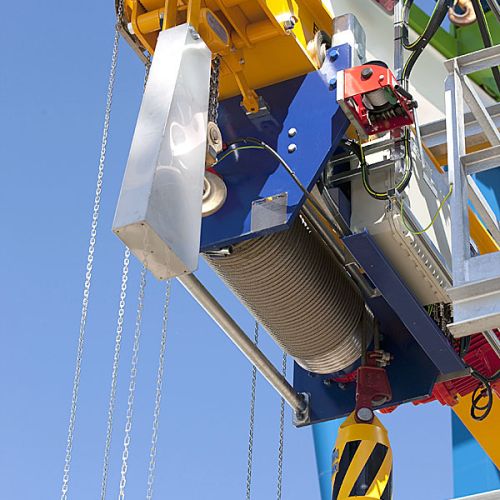 Ex LNG Jib Cranes Iran Image 03.jpg