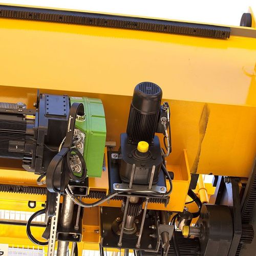 Ichthys Offshore FSPO Cranes Project Image 09.jpg